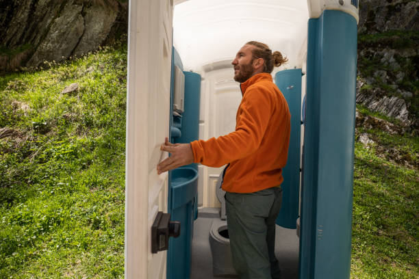 Best High-end porta potty rental  in Orosi, CA